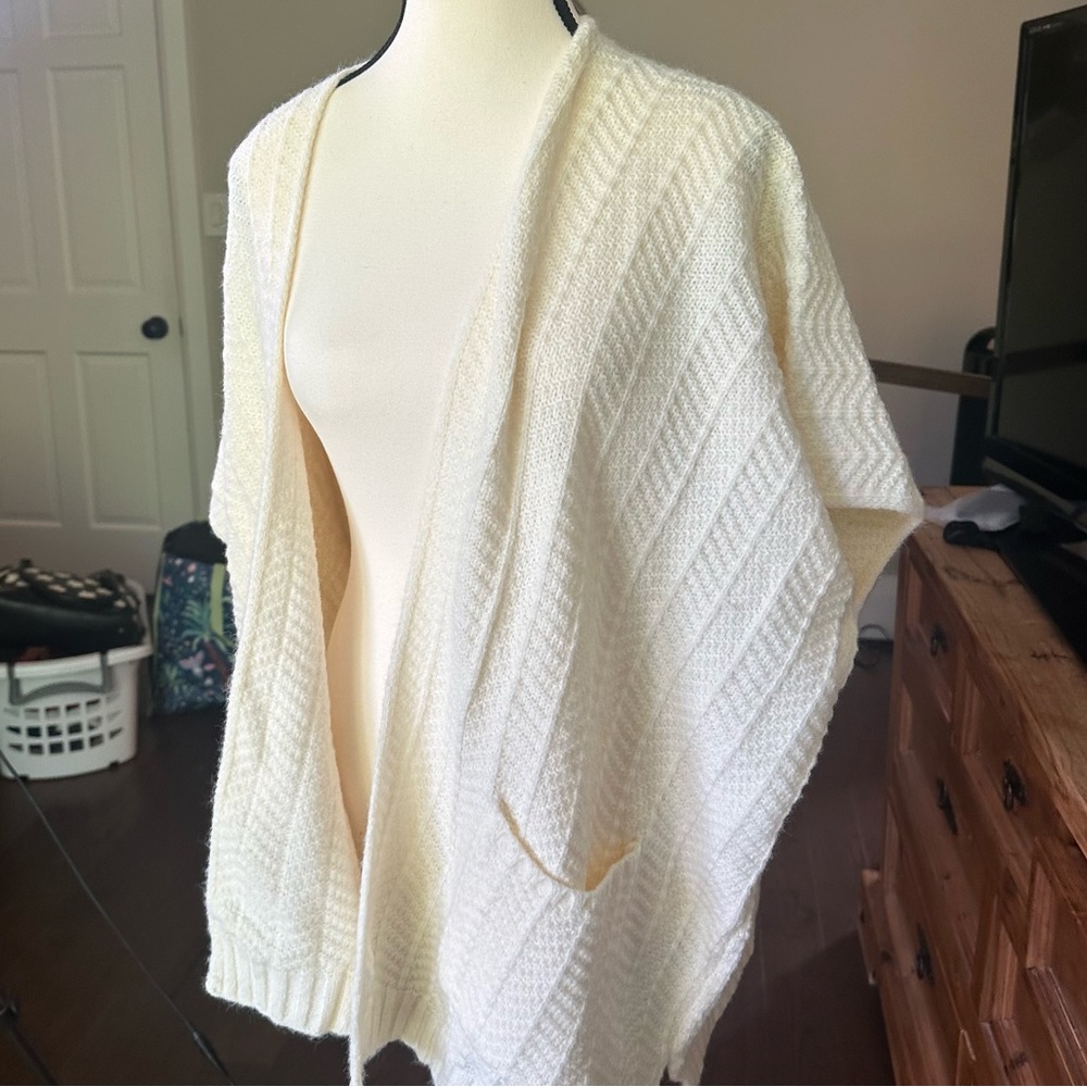 Chic White Women's Poncho Sweater Cardigan